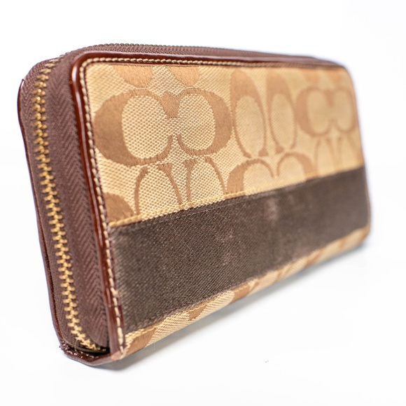 Coach Accordion Zip Wallet - Picture 8 of 8